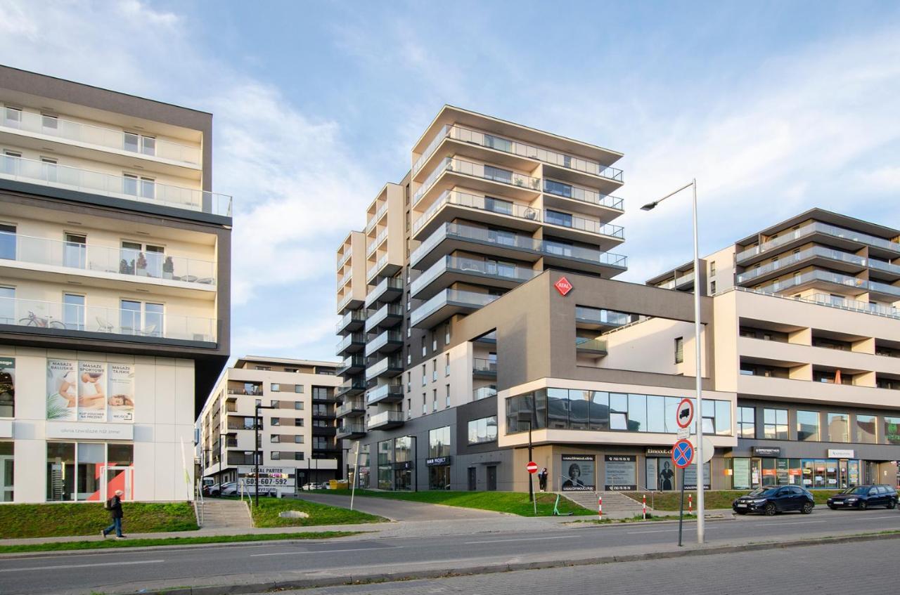 Sky Home- Rose Apartament -Manufaktura, Bezplatny Parking, Klima, Dostep Na Kod Łódź Exteriör bild